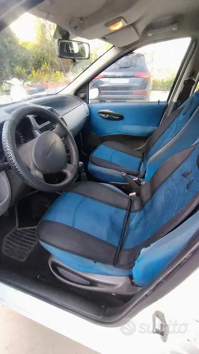 Fiat Punto 2001 photo 4