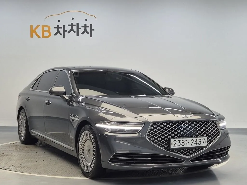 Genesis G90 2019 photo 4