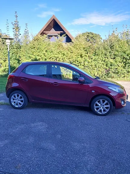 Mazda 2