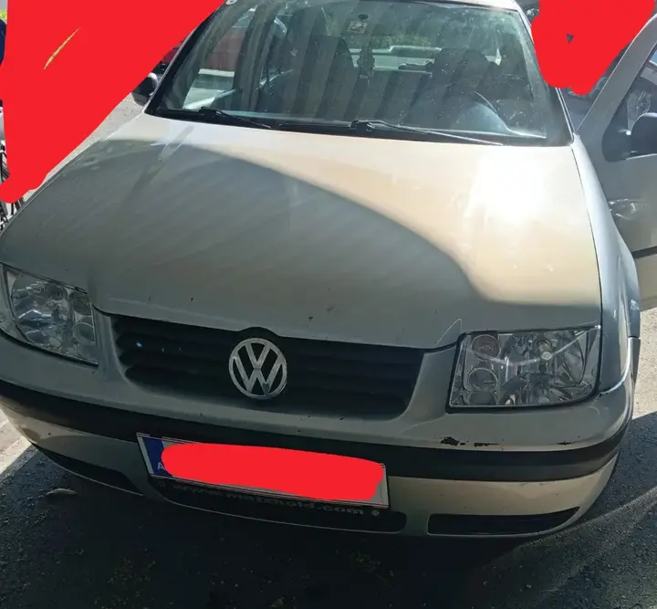 Volkswagen Bora 2000 photo 2