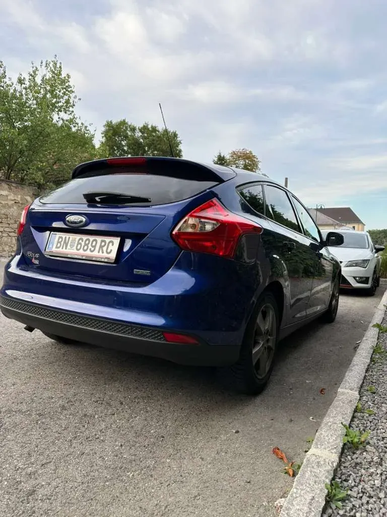 Ford Focus 2014 photo 2
