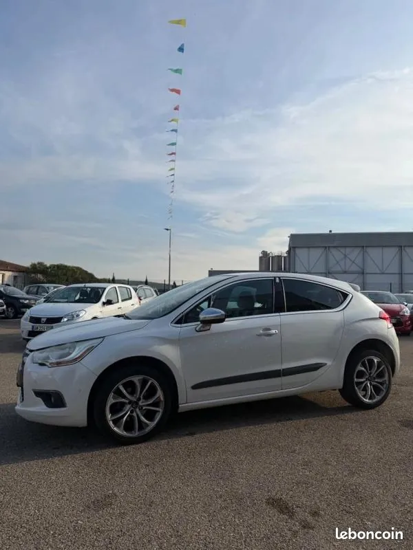 DS Automobiles Ds4 2013 photo 4