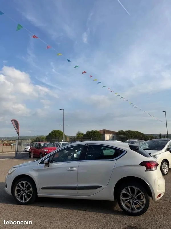 DS Automobiles Ds4 2013 photo 5