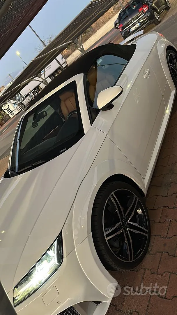 Audi Tt 2015 photo 2