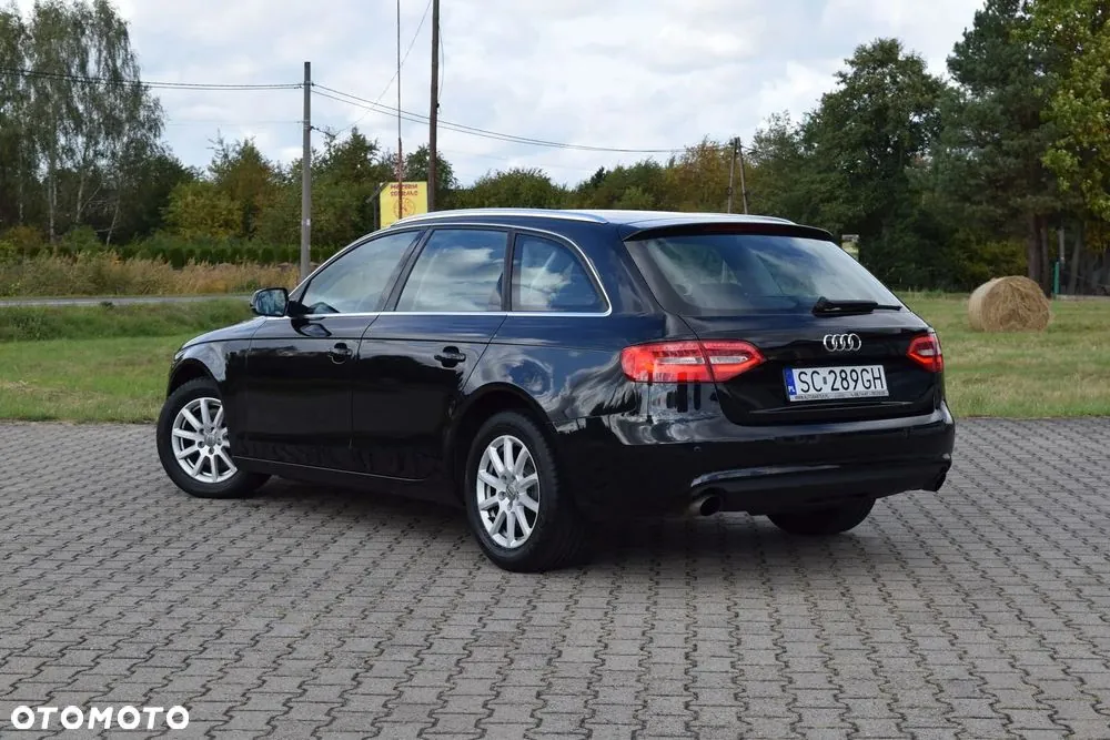 Audi A4 Avant 2012 photo 4