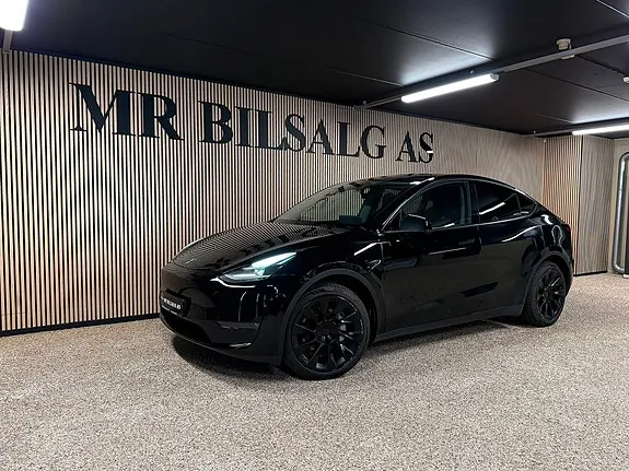 Tesla Model Y 2023 photo 5