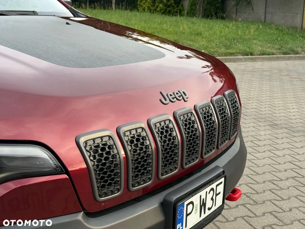 Jeep Cherokee 2019 photo 2