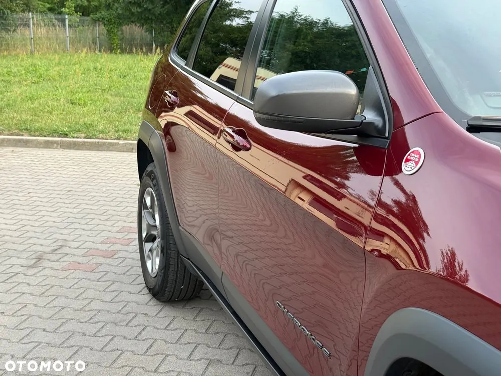 Jeep Cherokee 2019 photo 3