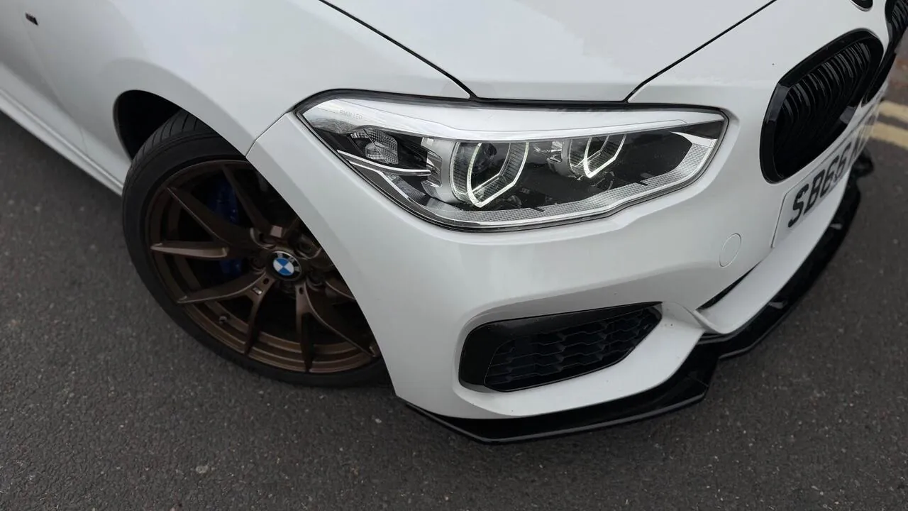BMW 1 Series 2016 photo 2