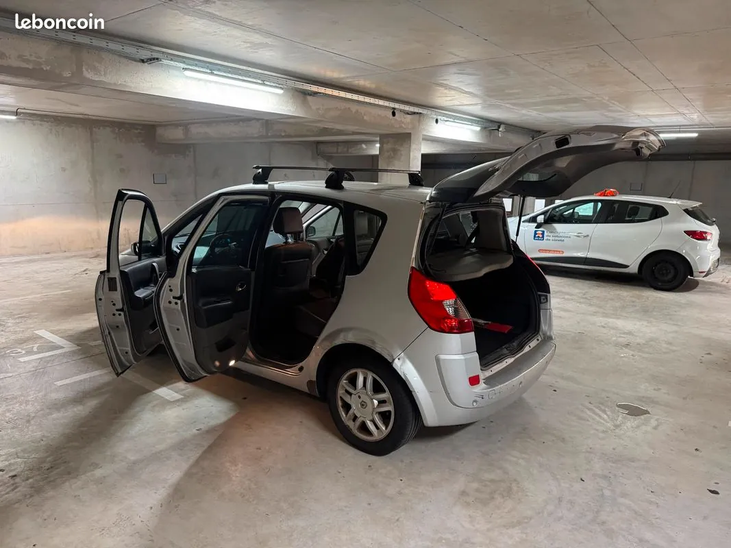 Renault Scenic 2007 photo 2