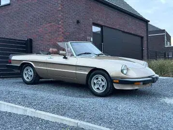 Alfa Romeo Spider 1986 photo 2
