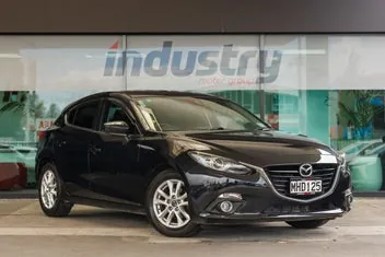 Mazda Axela 2013 photo 2