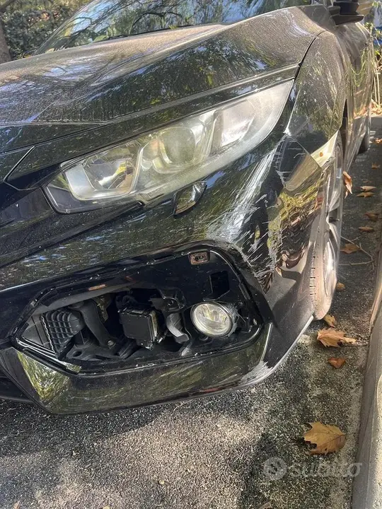 Honda Civic 2018 photo 3