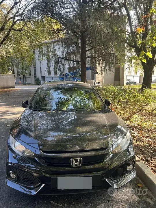 Honda Civic 2018 photo 2