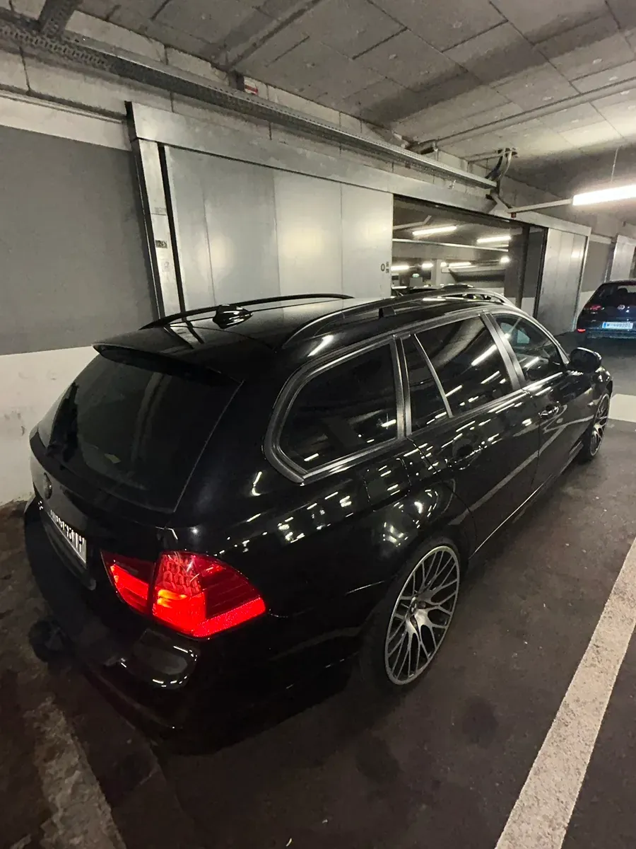 BMW 3 Series 2008 photo 2