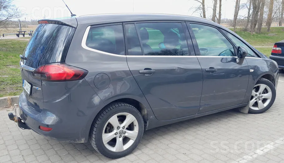 Opel Zafira 2015 photo 4