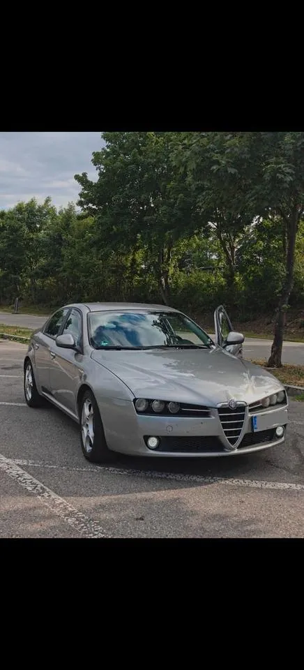 Alfa Romeo 159