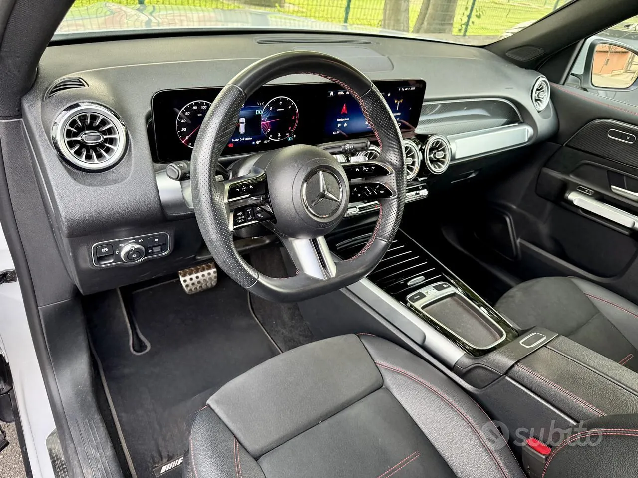 Mercedes-Benz Glb 2024 photo 2