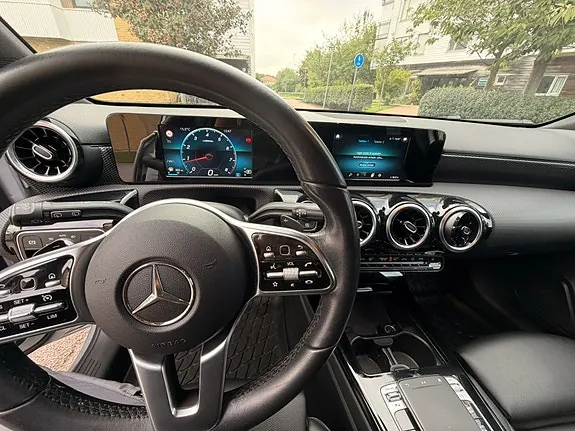Mercedes-Benz A180 2020 photo 2