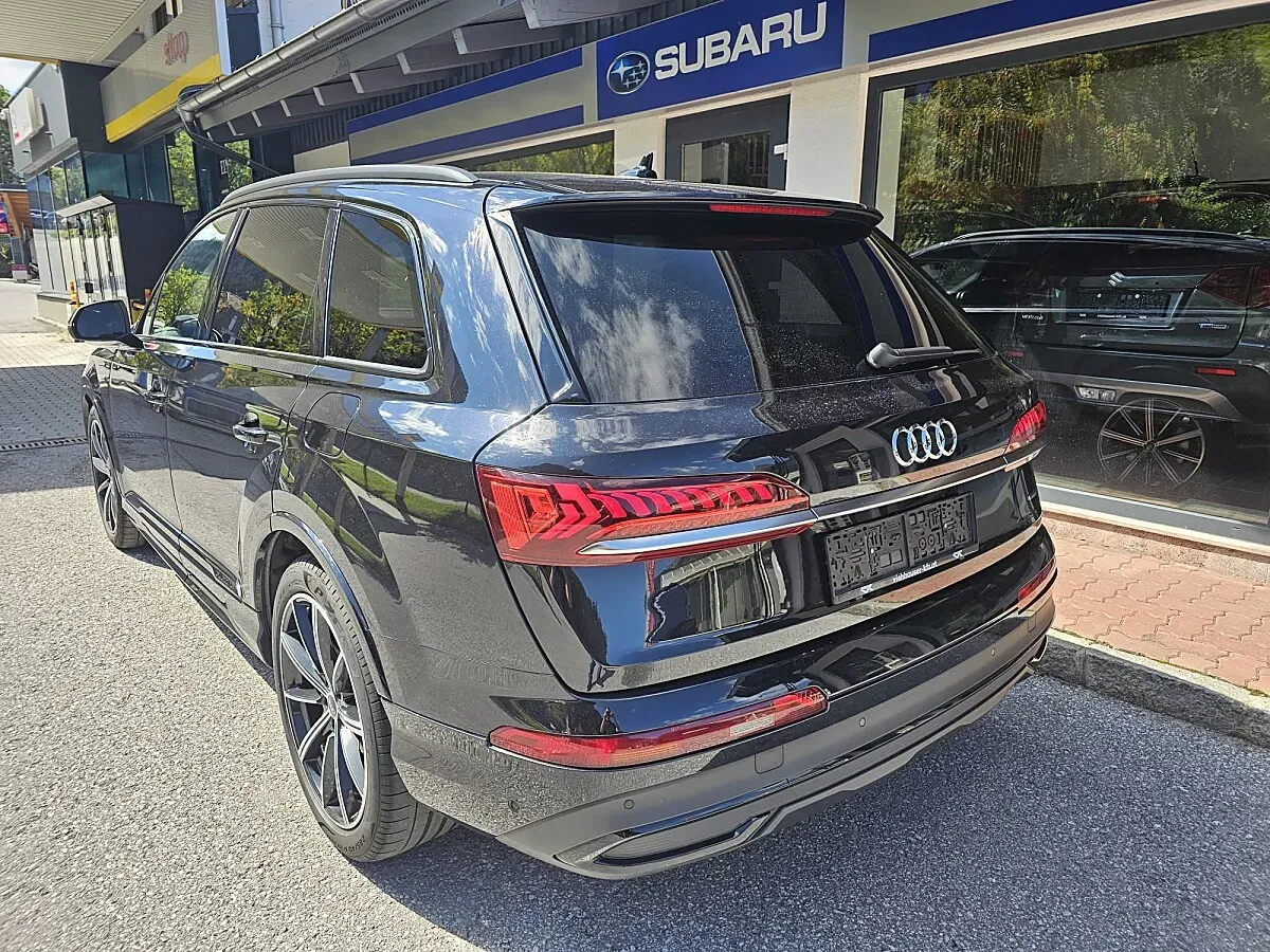 Audi Q7 2021 photo 3
