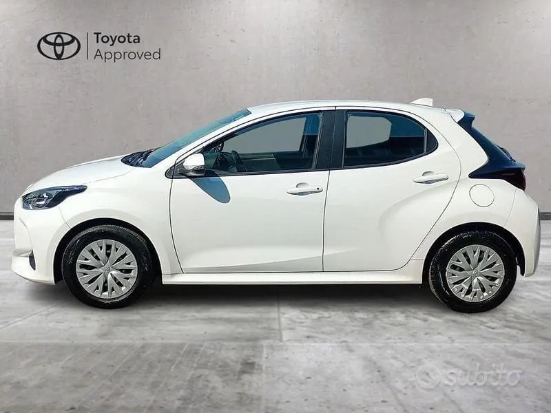 Toyota Yaris 2022 photo 3