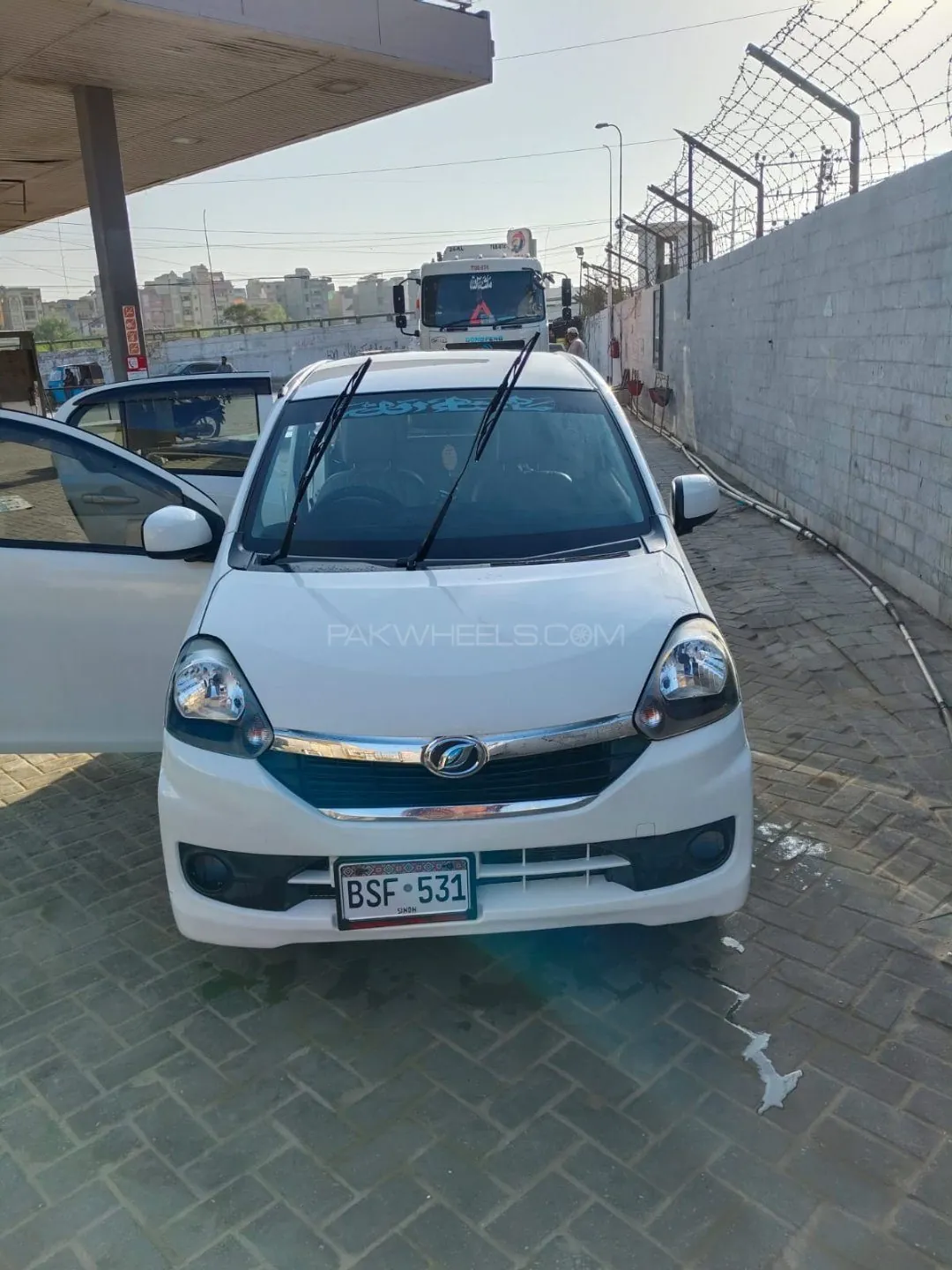 Daihatsu Mira