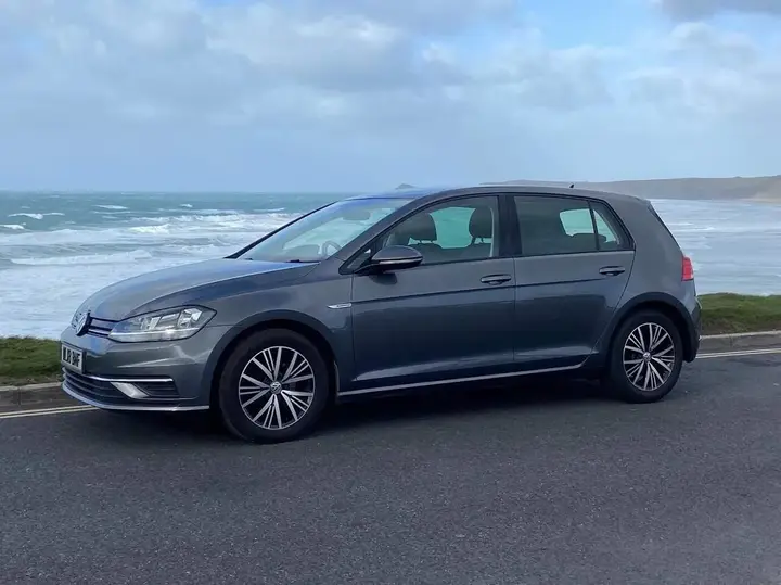 Volkswagen Golf 2018 photo 3