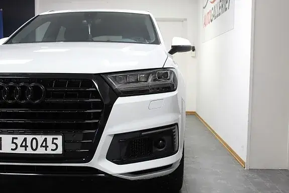 Audi Q7 2018 photo 5