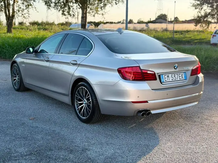 BMW 525D 2012 photo 3