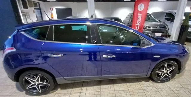 Lancia Delta 2009 photo 2
