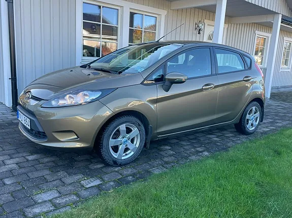 Ford Fiesta 2013 photo 3