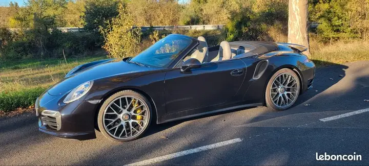 Porsche 911 Turbo S