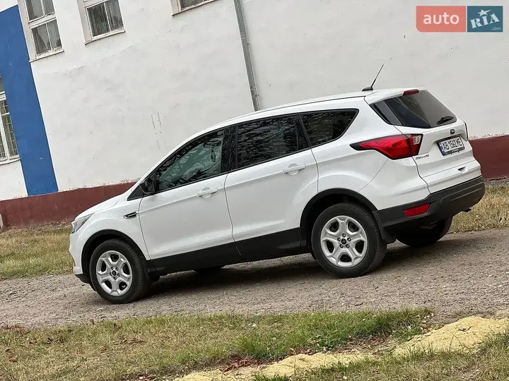 Ford Escape 2019 photo 4