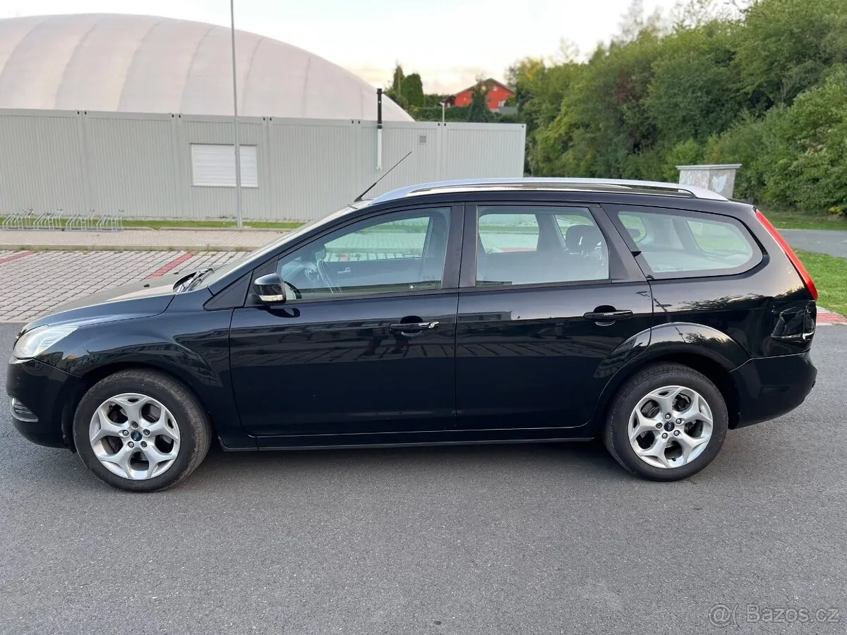 Ford Focus 2024 photo 4