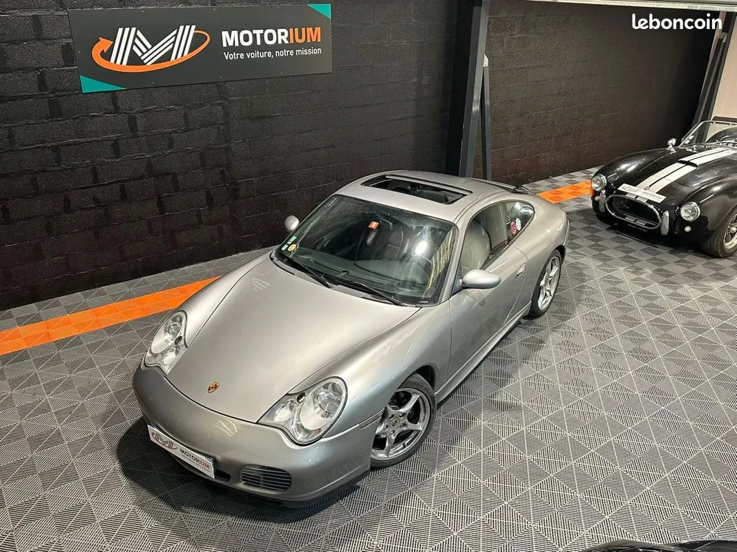 Porsche 911 2004 photo 2