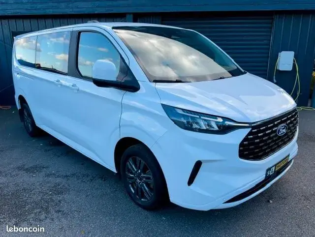 Ford Tourneo 2024 photo 3