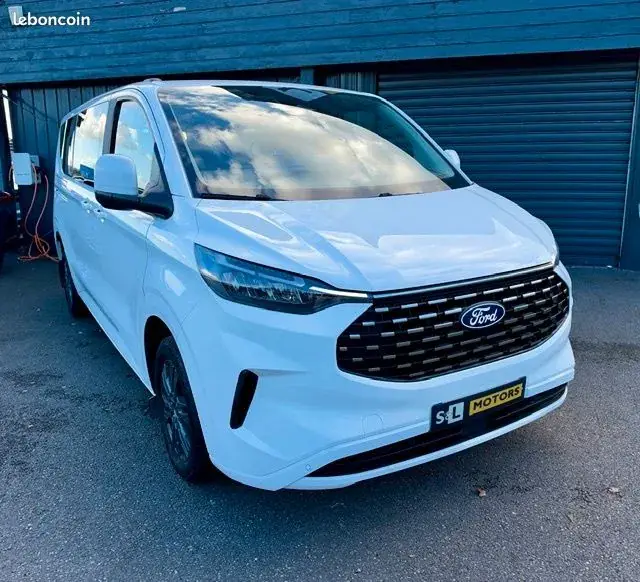 Ford Tourneo 2024 photo 2