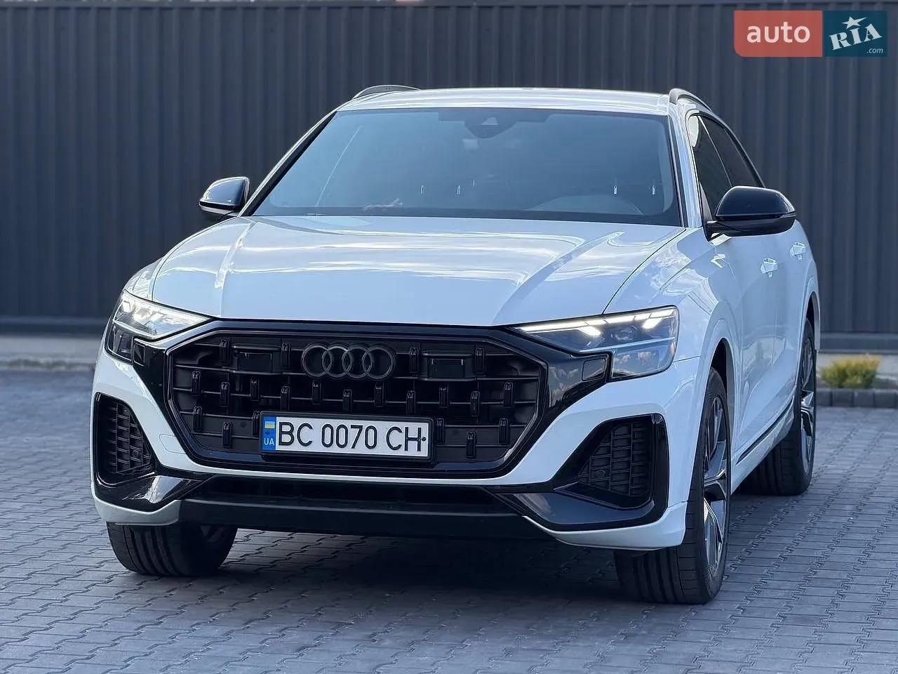 Audi Q8 2023 photo 2