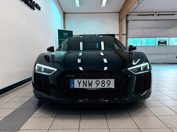 Audi R8 2017 photo 2