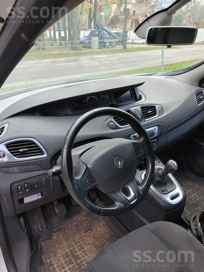 Renault Scenic 2014 photo 5