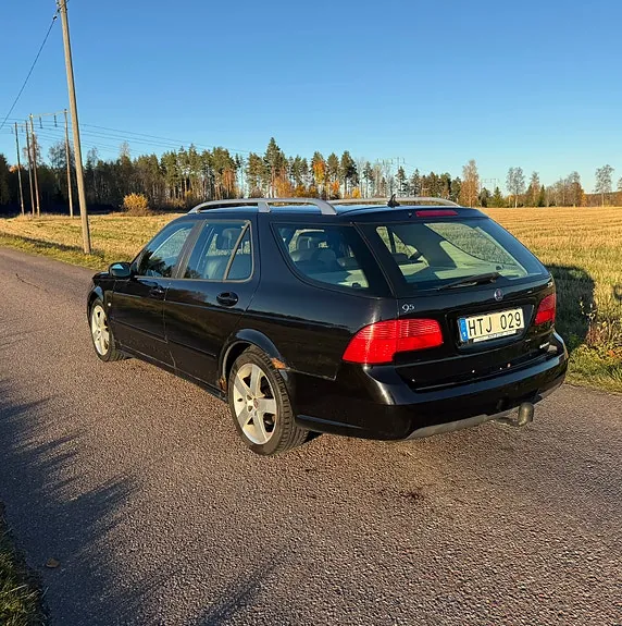 Saab 9-5 2009 photo 2