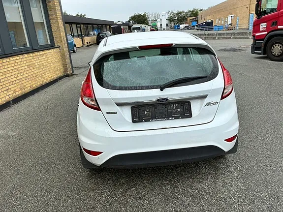 Ford Fiesta 2014 photo 4