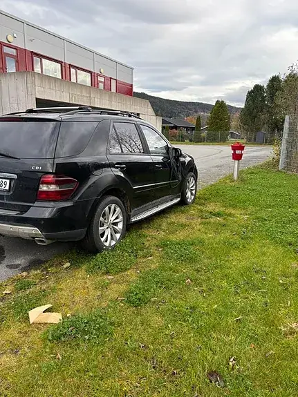 Mercedes-Benz Ml 320 2005 photo 2