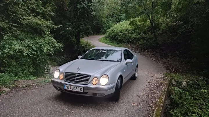 Mercedes-Benz Clk-Class 1998 photo 2