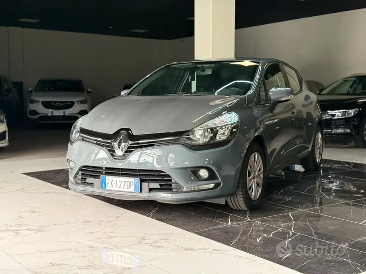 Renault Clio 2019 photo 2