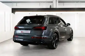 Audi Q7 2025 photo 3