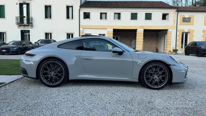 Porsche 911 2026 photo 5
