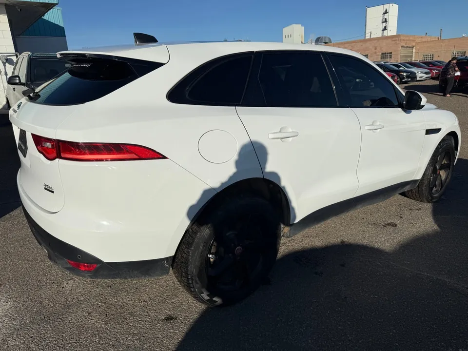 Jaguar F-Pace 2020 photo 2