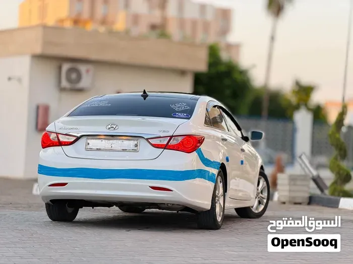Hyundai Sonata 2012 photo 4