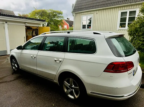 Volkswagen Passat 2012 photo 4